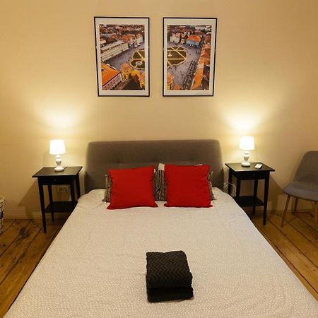Chic Apartment In Historical City Center Timisoara Exterior foto