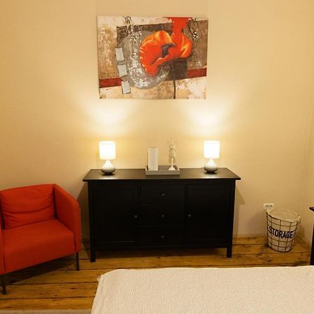 Chic Apartment In Historical City Center Timisoara Exterior foto
