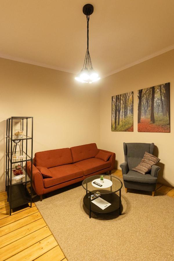 Chic Apartment In Historical City Center Timisoara Exterior foto