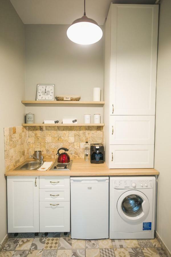 Chic Apartment In Historical City Center Timisoara Exterior foto