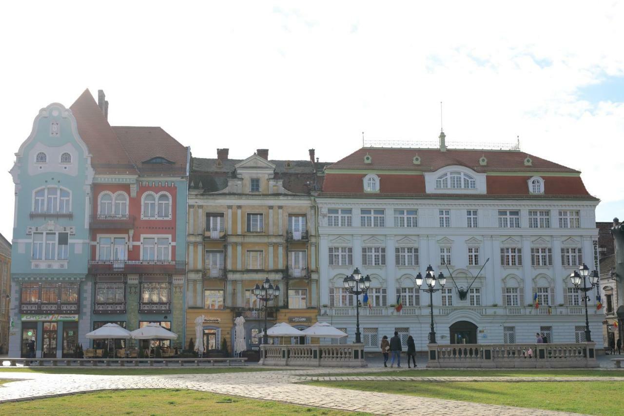 Chic Apartment In Historical City Center Timisoara Exterior foto